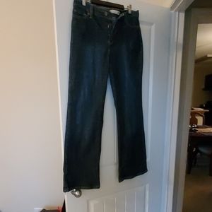 Boot Cut Levi's 512 Jeans